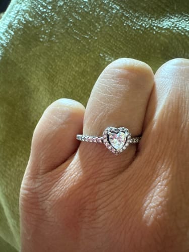 Customer photo review of ANILLO PROMESA PANDORA CORAZON ELEVADO + KIT DE REGALO