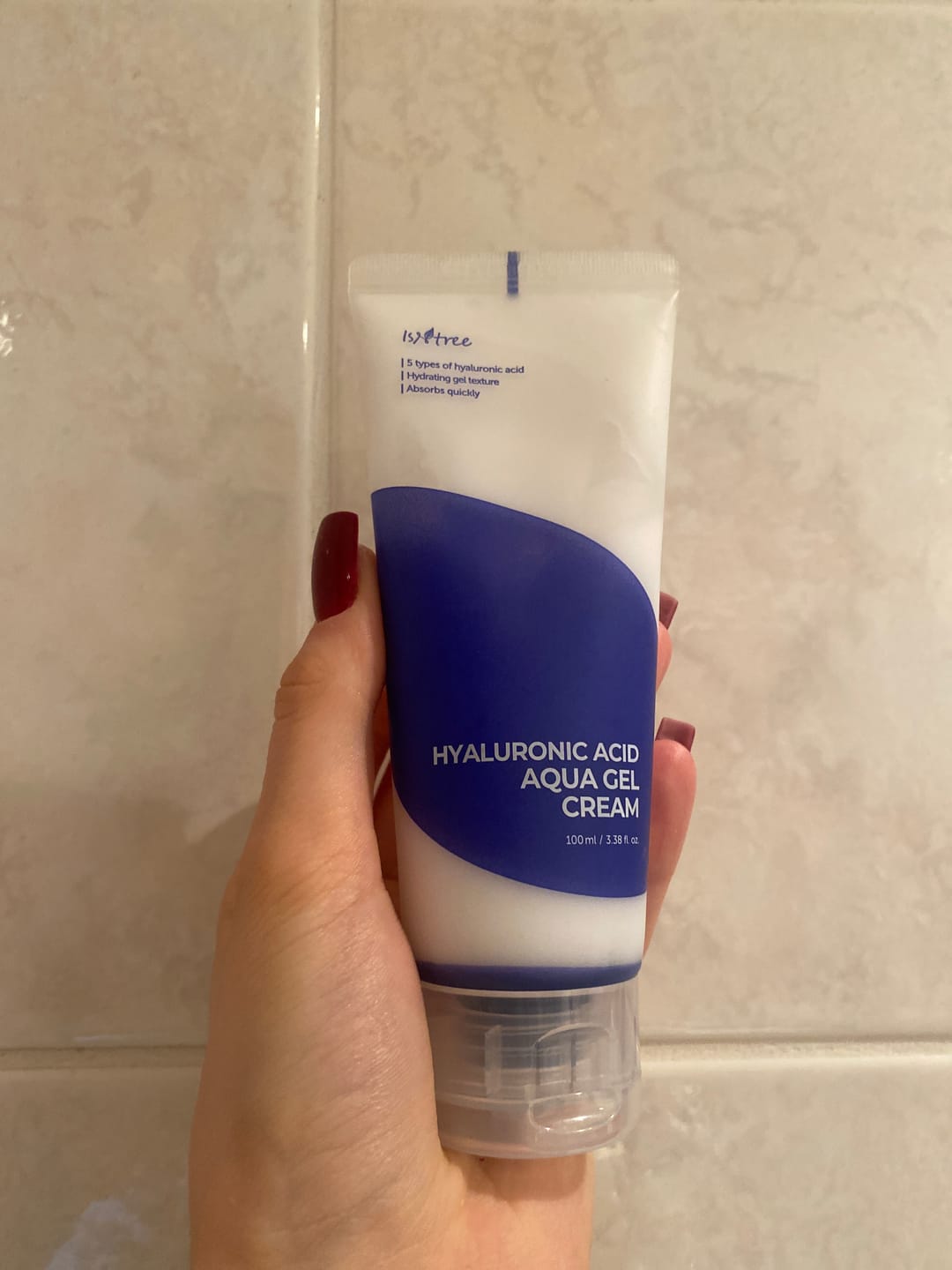 Customer photo review of Mitrinošs gelveida krēms ar hialuronskābi IsNtree Hyaluronic Acid Aqua Gel Cream