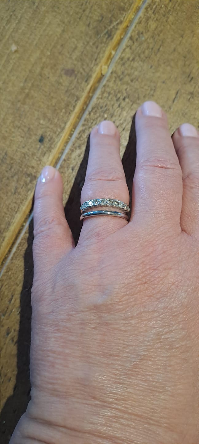 Customer photo review of Original 2mm Wonder Ring