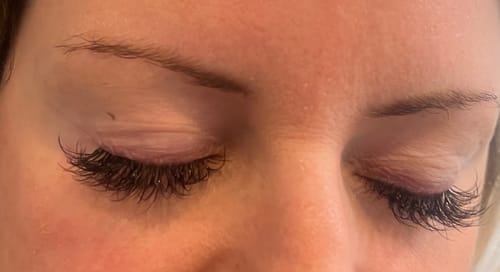 Customer photo review of Queen of Thrones 0.5 second Glue