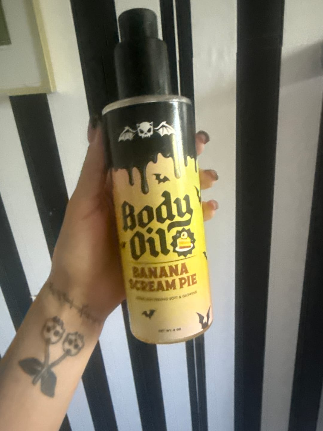 Customer photo review of Banana Scream Pie Body Oil