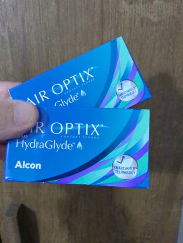 Customer photo review of Lentes de Contato Air Optix Plus HydraGlyde