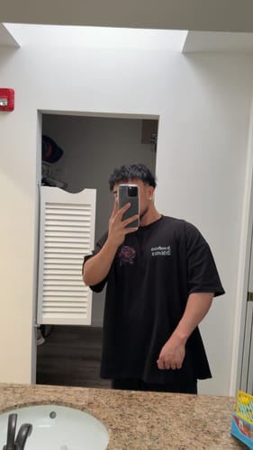 Customer photo review of Florae 'Dark Bloom Peony' Box T-Shirt