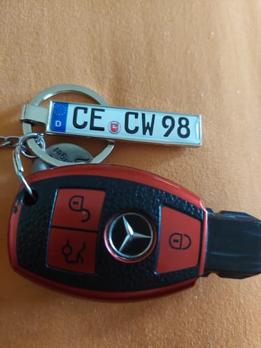 Customer photo review of Kennzeichen Schlüsselanhänger Mini Nummernschild Metall