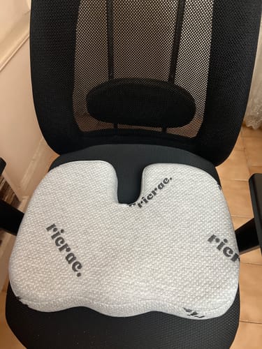Customer photo review of Rall- Portable Tailbone Cushion