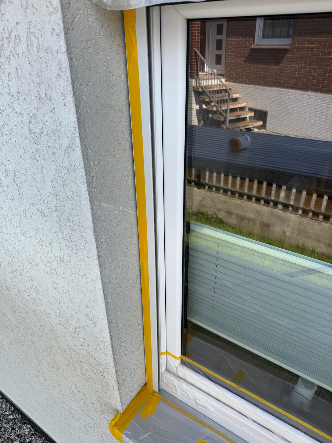 Customer photo review of Premium Abdeckset - 3x Abdeckvlies 220g Plus (25m) + 32x Basic Goldband UV-30 (30mm)