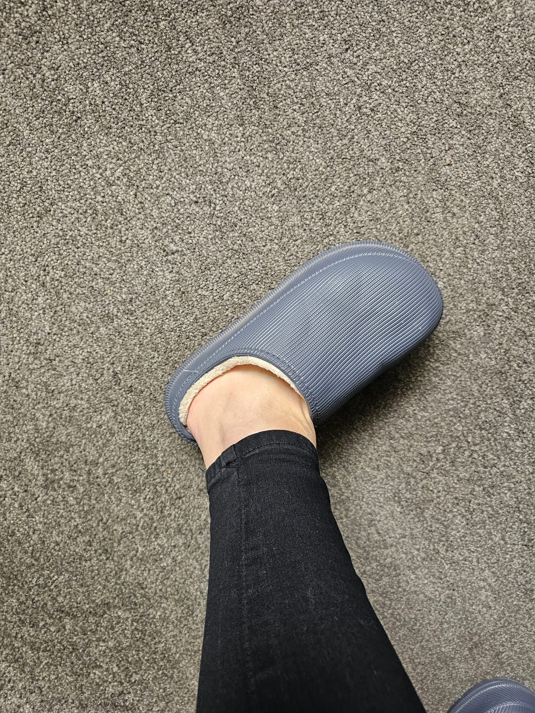 Customer photo review of Cushion Slides with Fur - Cloud Slides