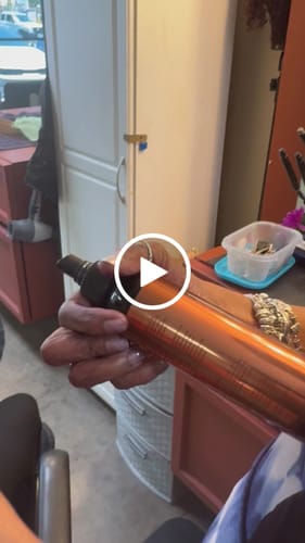 Customer video review of Silkening Mist