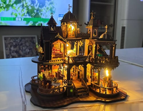 Customer photo review of Edinburgh Castle DIY Miniature House