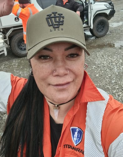 Kelly S. review of LVCO "Khaki Green/Black" A-Frame Snapback image 1 out of 1