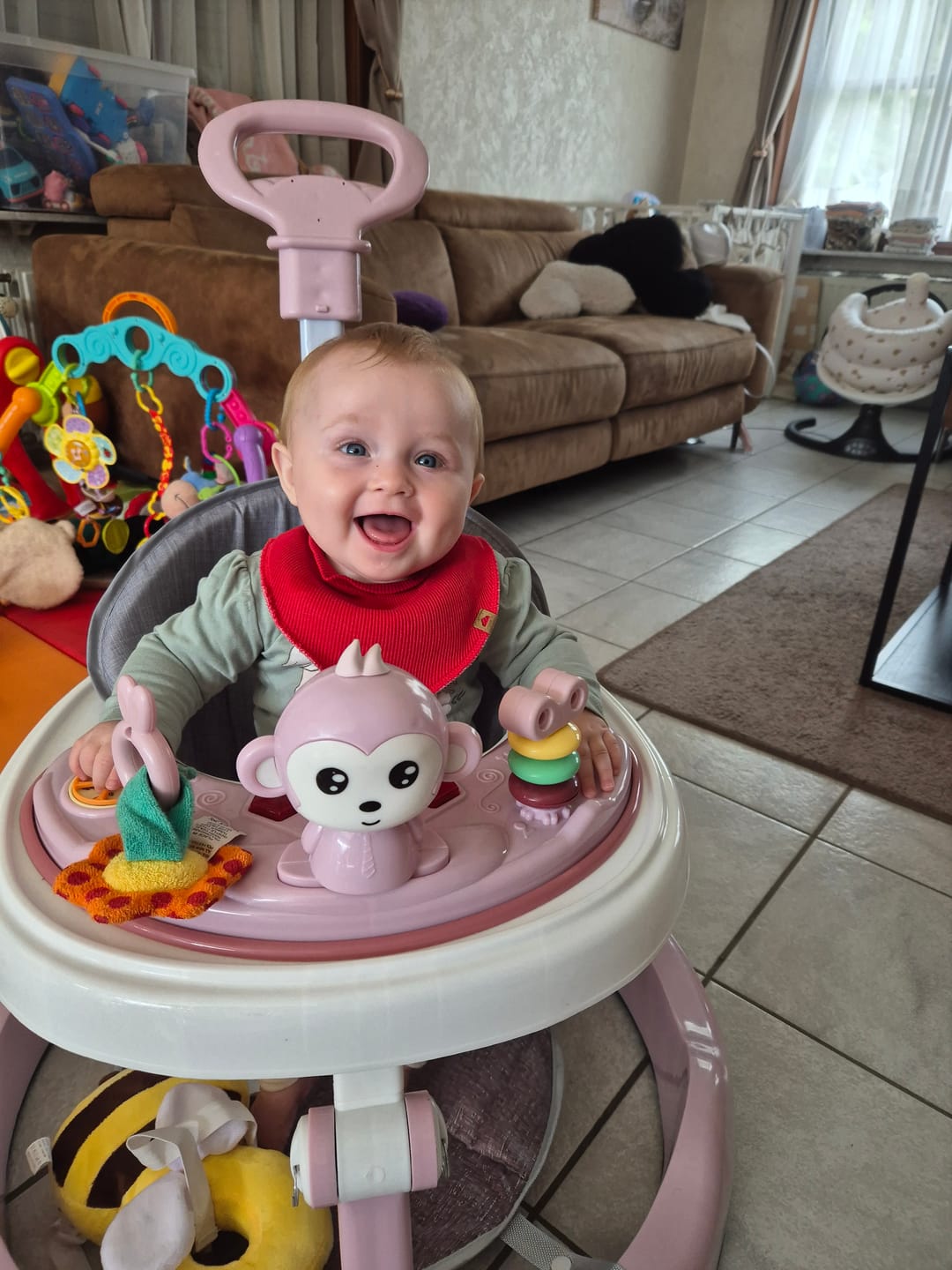 Customer photo review of Twinky Loopstoel Baby - Roze