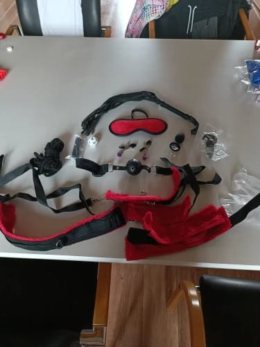Customer photo review of The Tease & Tame Toy Kit