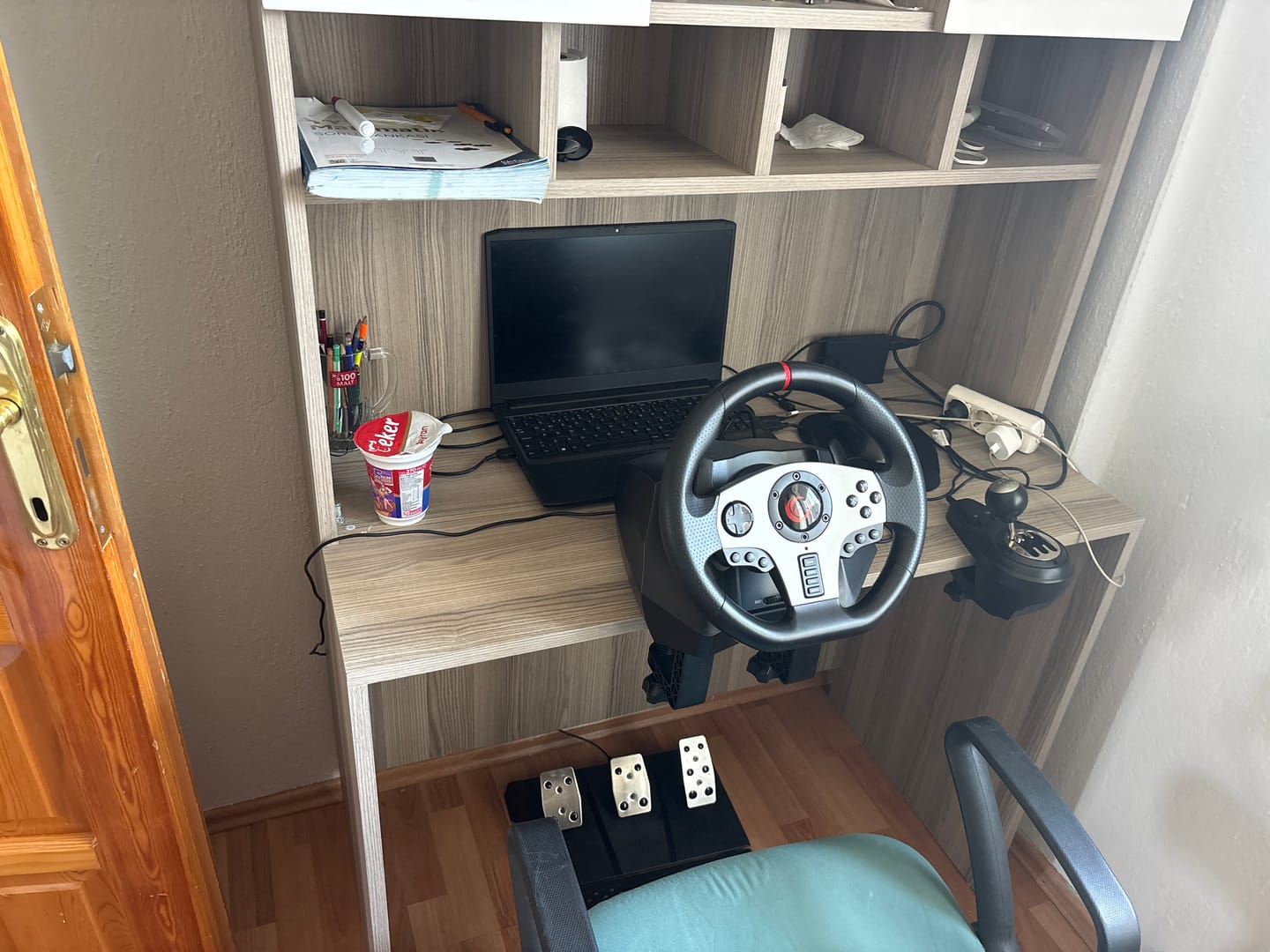 Customer photo review of V902 PC-3 Pedallı - El Vitesli Oyuncu Direksiyonu