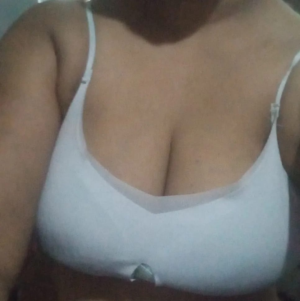 Customer photo review of Breeze Silk Halter Bra