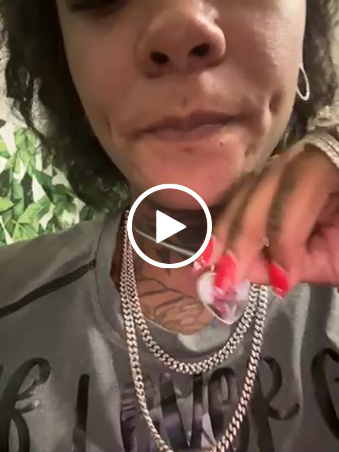Customer video review of Engravable Heart Necklace With Picture
