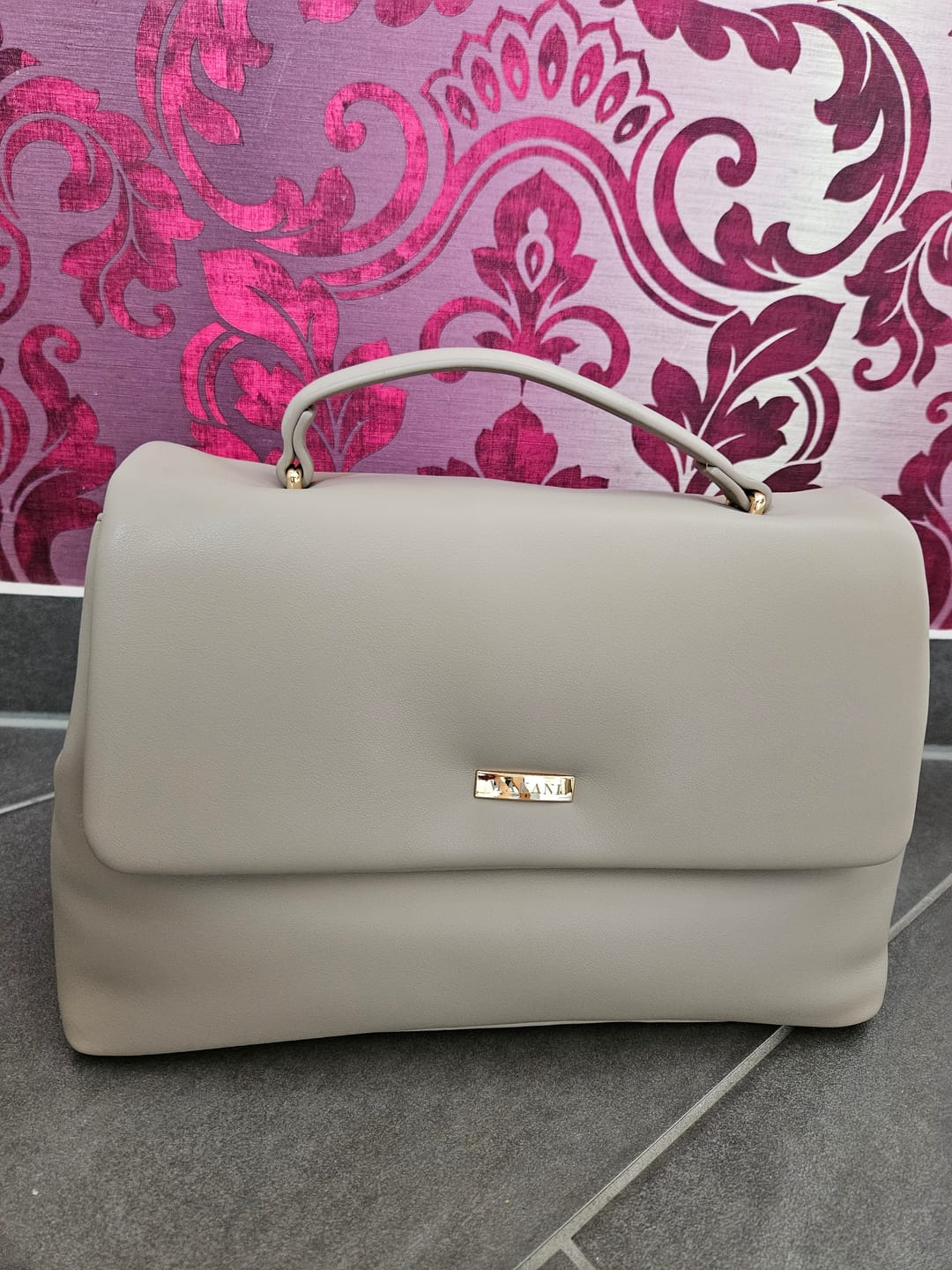 Customer photo review of LEILANI - TAUPE