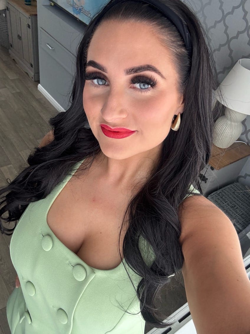 Customer photo review of The Headband Wig Perfect Wave