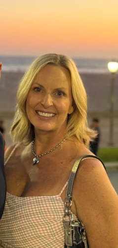 Customer photo review of Paris Large Heart Chain Necklace