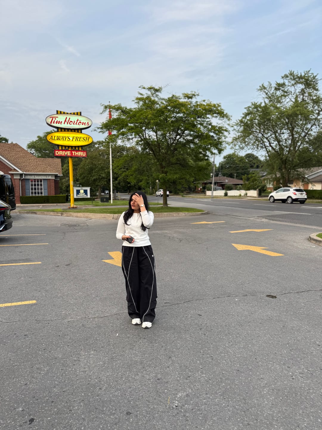 Customer photo review of Aelfric Eden Baggy Sweatpants