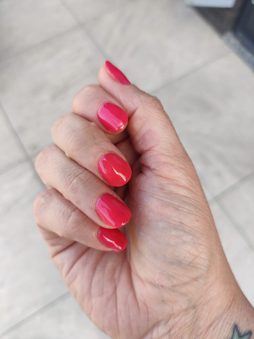 Customer photo review of Cerise Dipping Powder