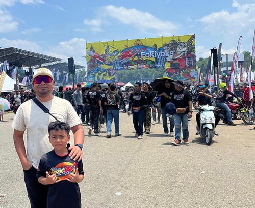 Customer photo review of 9FORTY M-Crown New Era X Beavis and Butt-Head White Adjustable