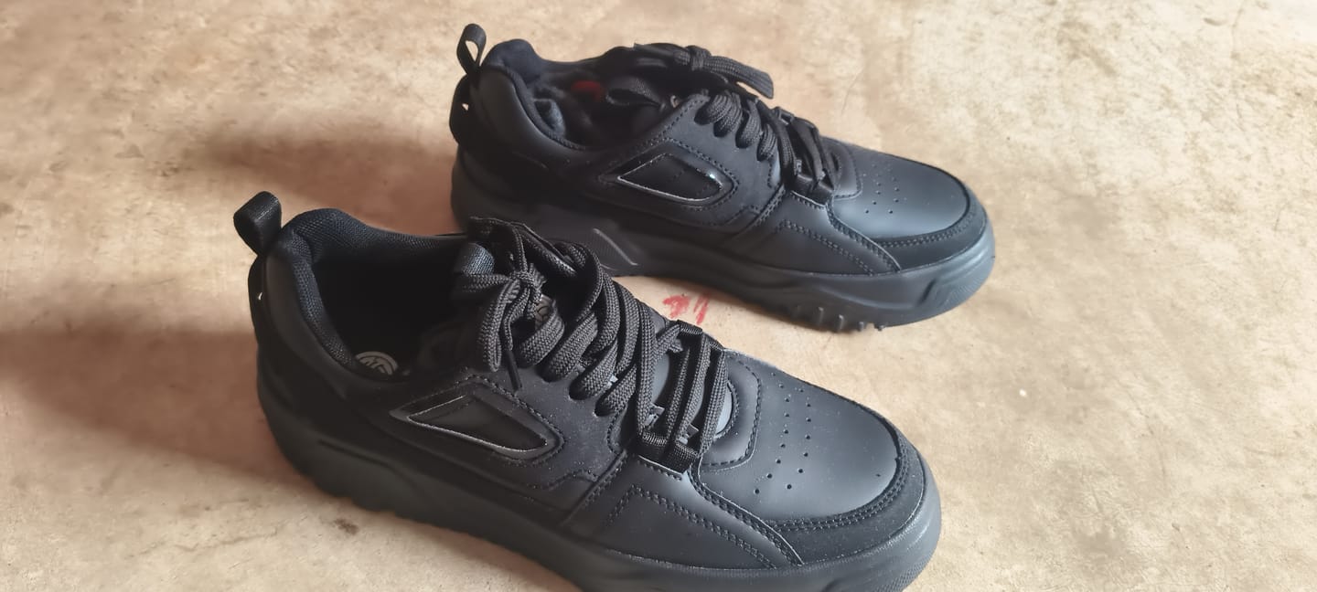 Customer photo review of Bacca Bucci EVOLVE - The Ultimate Low-Top Sneakers for Men