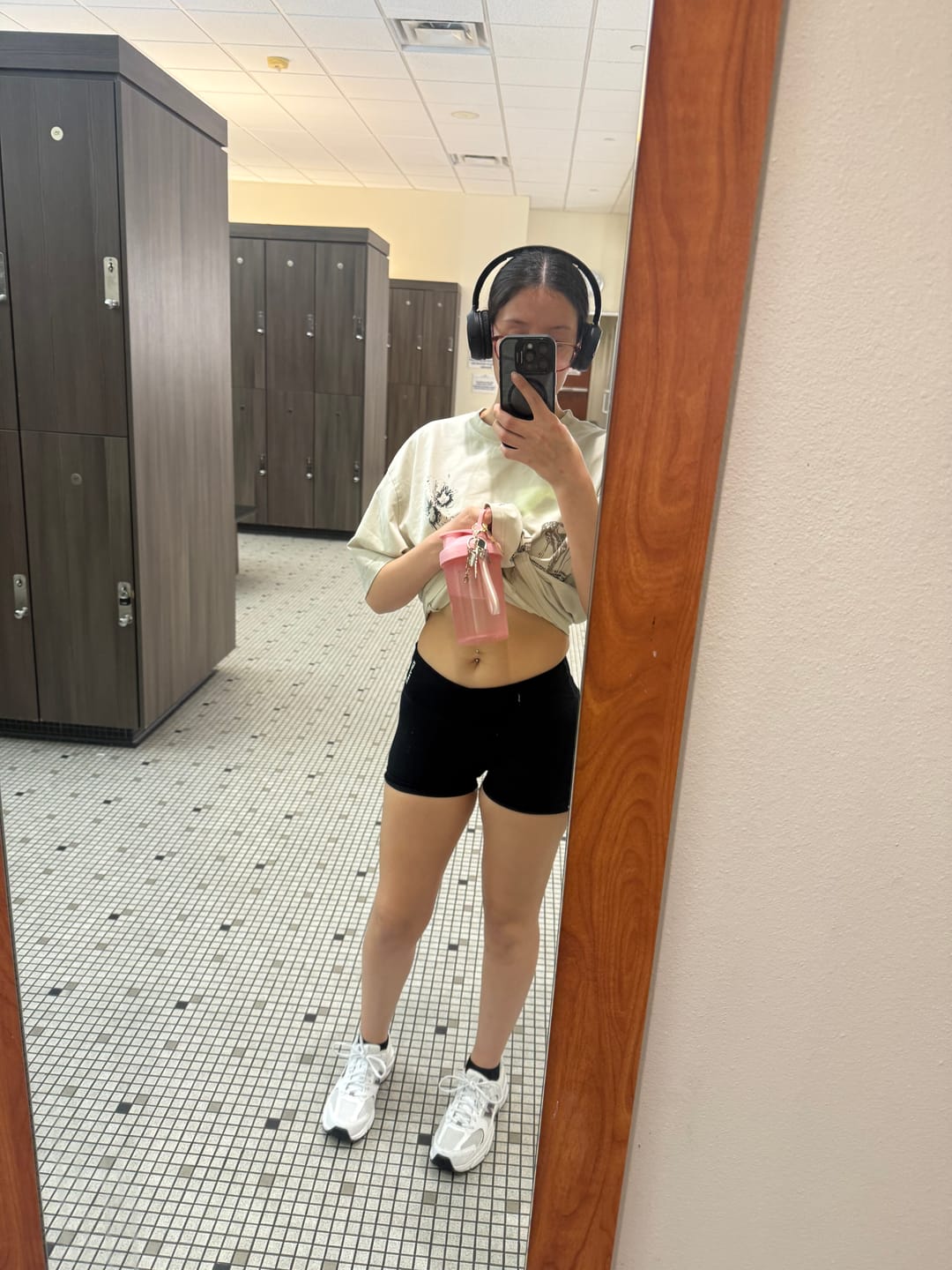 Customer photo review of W427 Phantom Oversized Tees