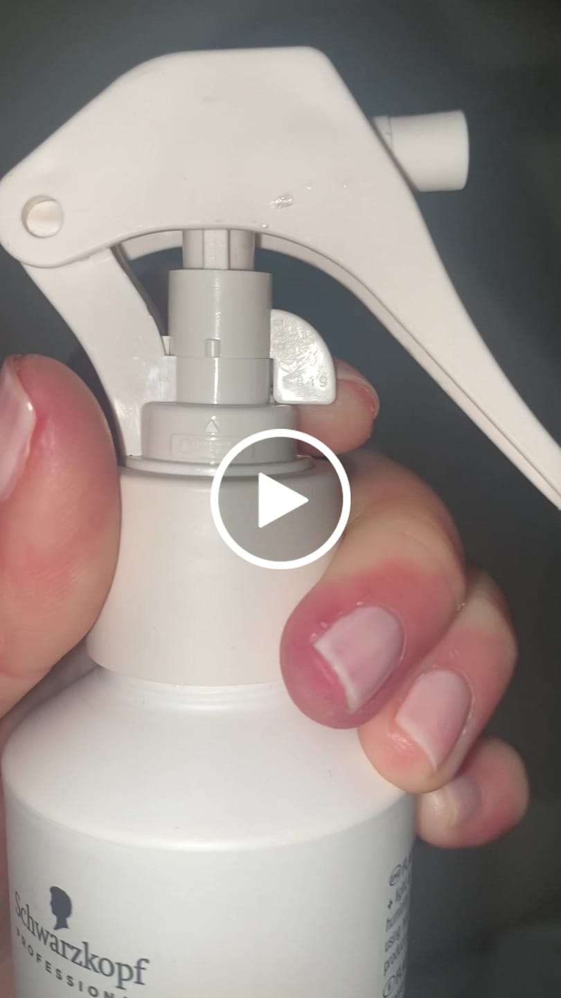 Customer video review of OSiS+  FLATLINER PROTECTOR CALOR - 200ml