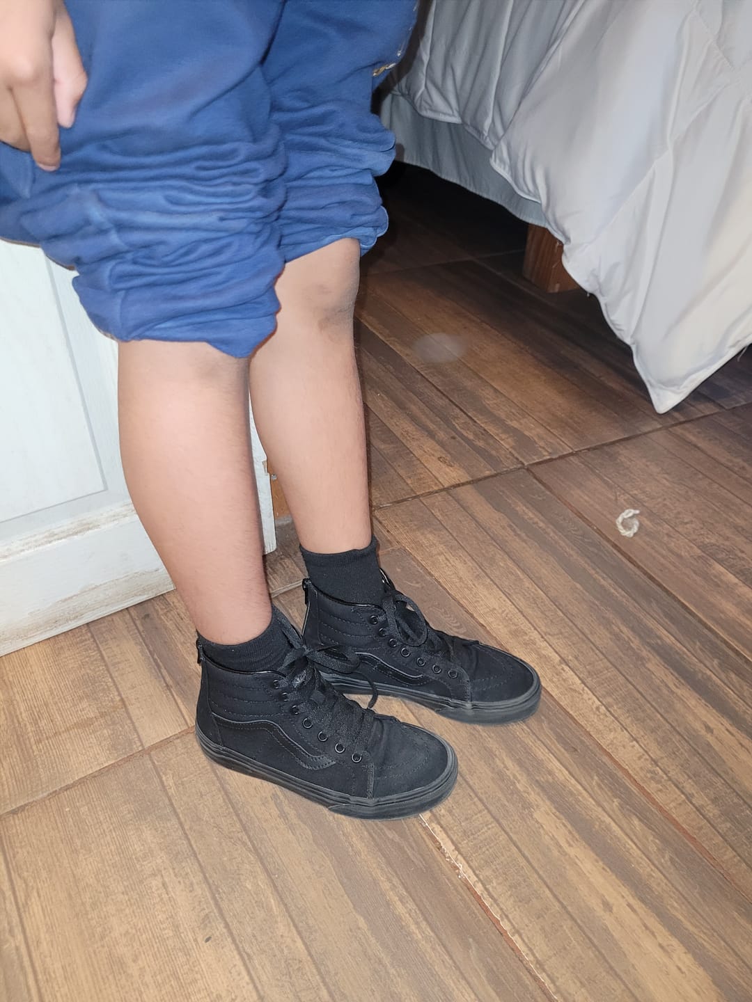 Customer photo review of Zapatilla Vans Sk8-Hi Zip Junior Negro