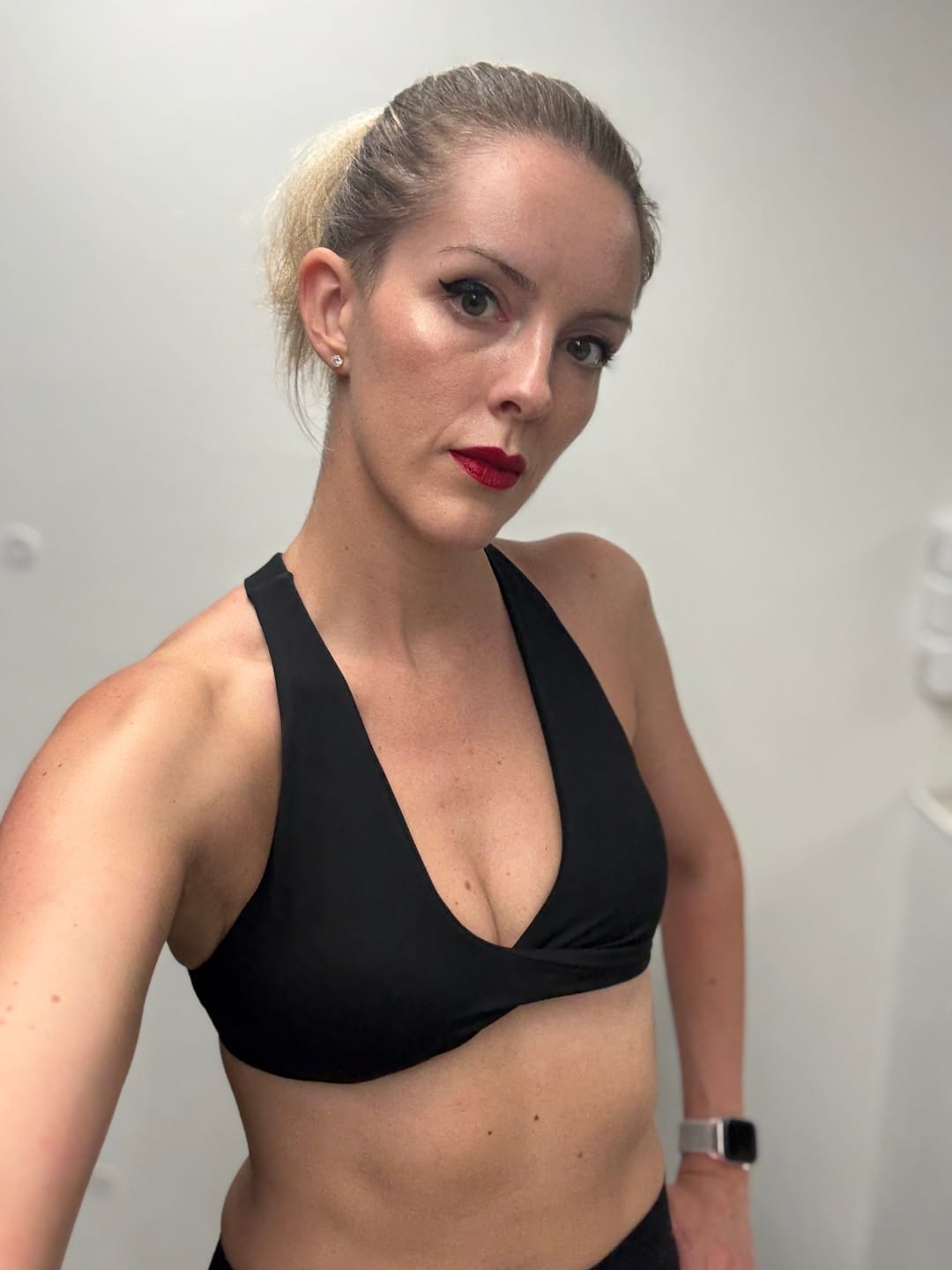 Customer photo review of SECOND SKIN TWISTED BRA