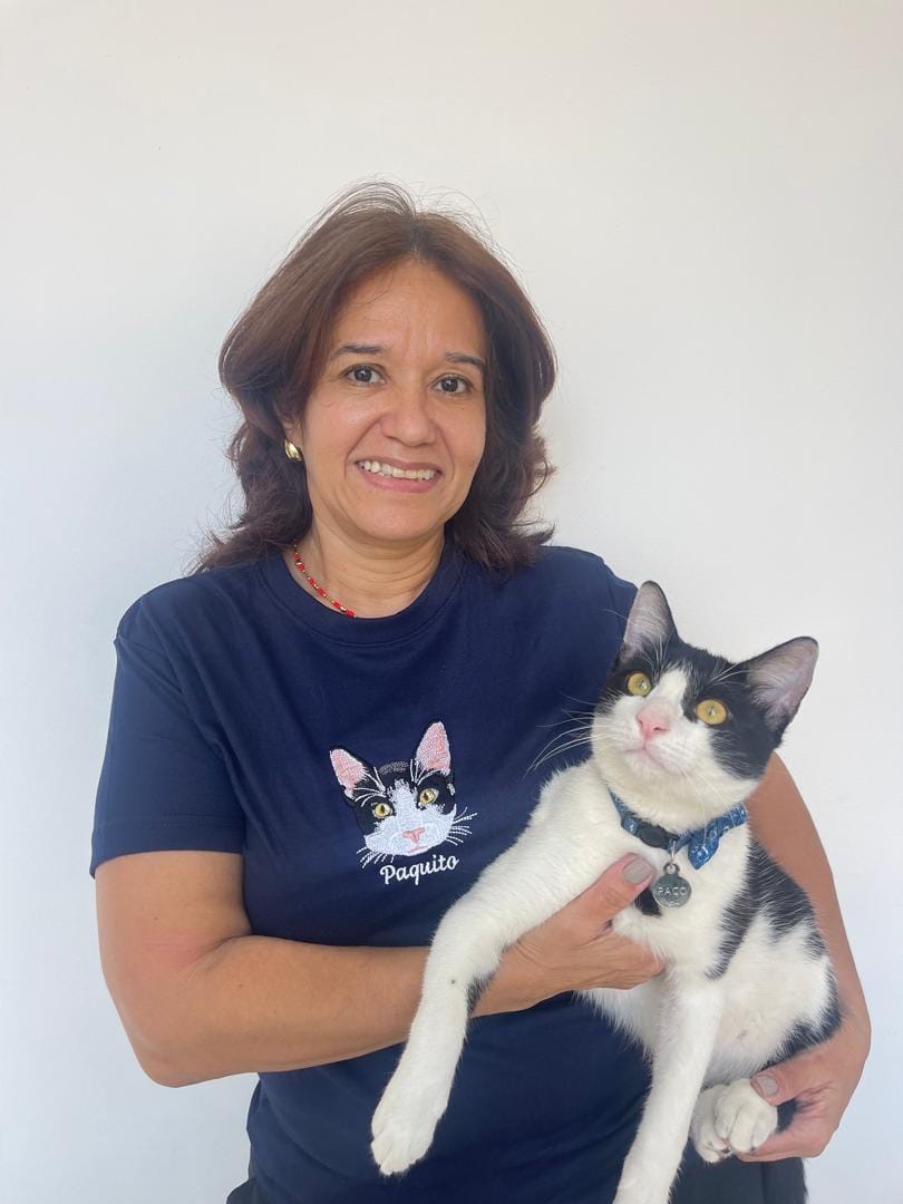 Customer photo review of 🐾 Bordado hiper-realista 🧵