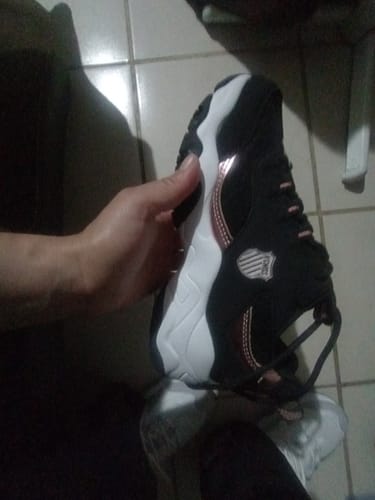 Customer photo review of Tenis Maia V Women