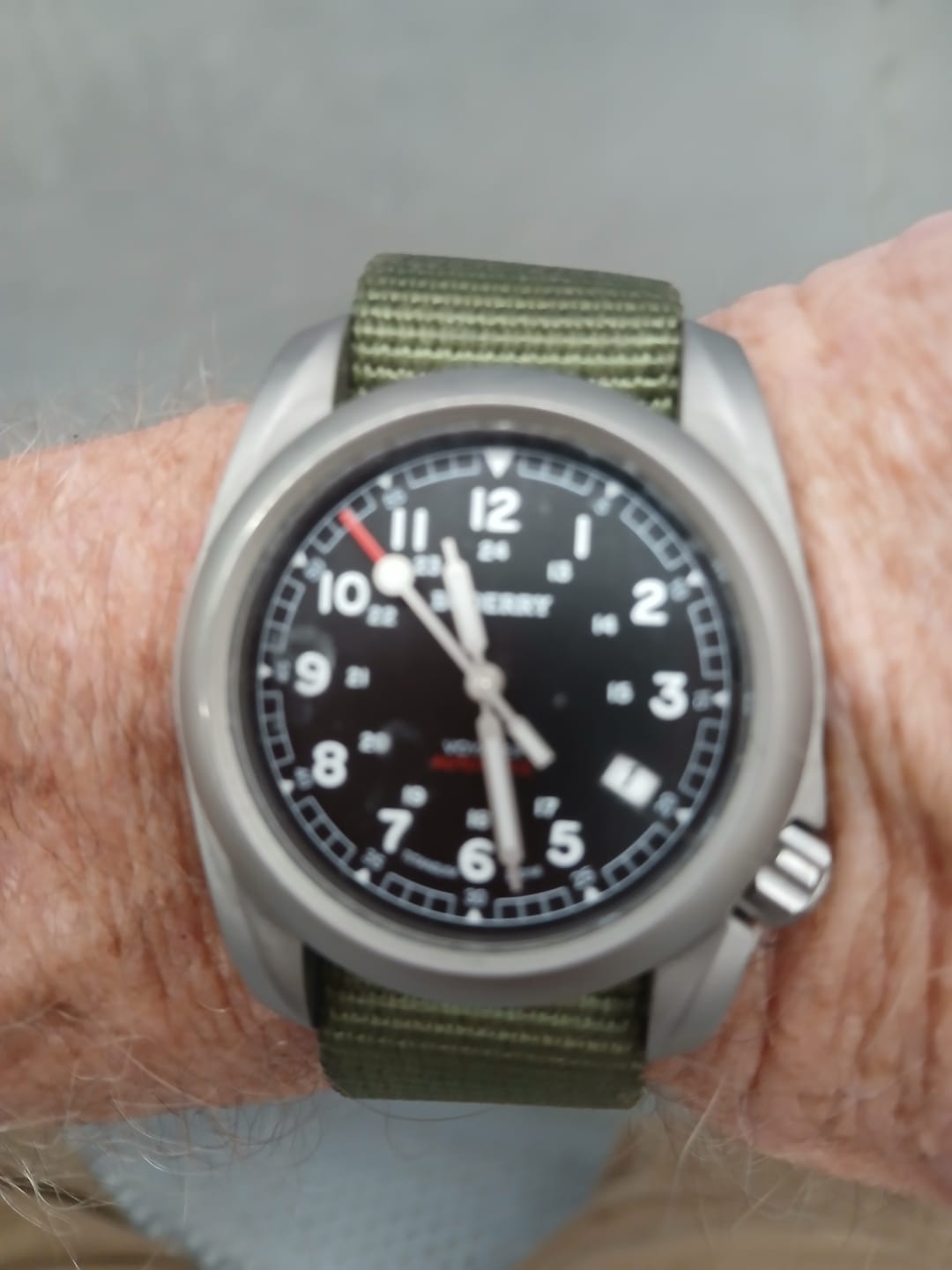 Customer photo review of VOYAGER - 100M Waterproof Titanium Automatic Field Watch | Black/ArmyGreen