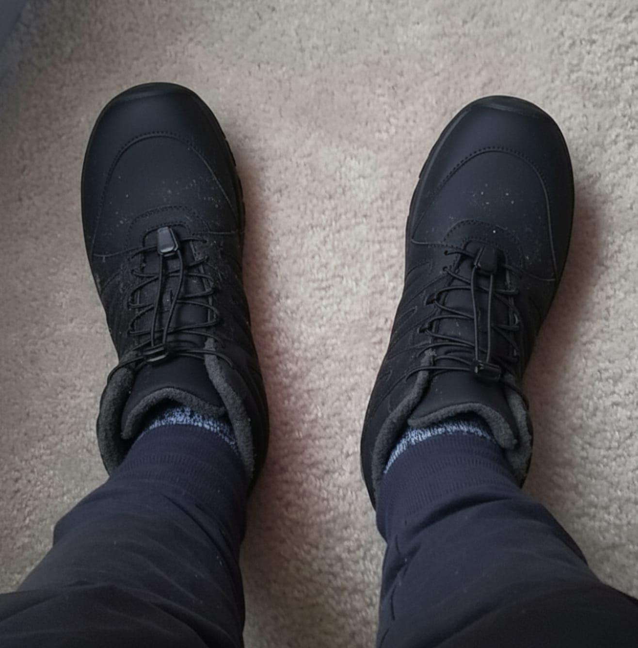 Customer photo review of Thorn - Healthy Non-Slip & Water-Resistant Grounding Barefoot Boots