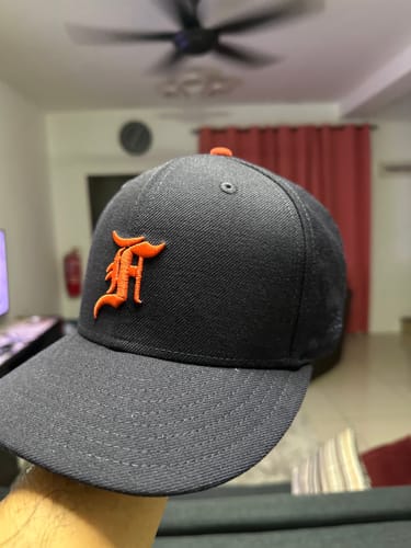 N. B. review of 59FIFTY Fear of God x MLB Detroit Tigers Navy Fitted image 1 out of 1