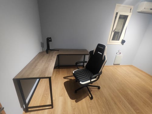 Customer photo review of Μεγάλο Γωνιακό Γραφείο Υπολογιστή Μελέτης Τραπέζι Λευκό-Γκρί-Μαύρο LW-D073W01