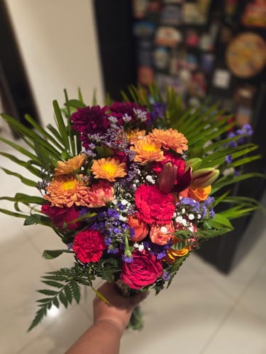 Customer photo review of Subscribe to Cut Flowers - DIY Assortment