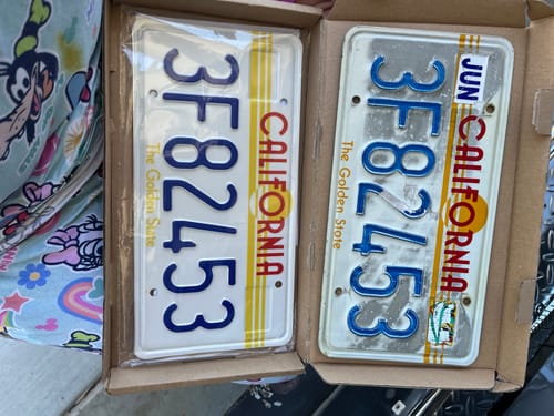 Customer photo review of 1985 CALIFORNIA THE GOLDEN STATE LICENSE PLATE 6"x12" (156.5mm x 305mm)
