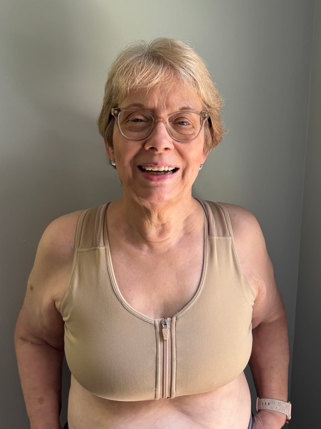 Customer photo review of AlignMe Zipper Posture Sports Bra For Women