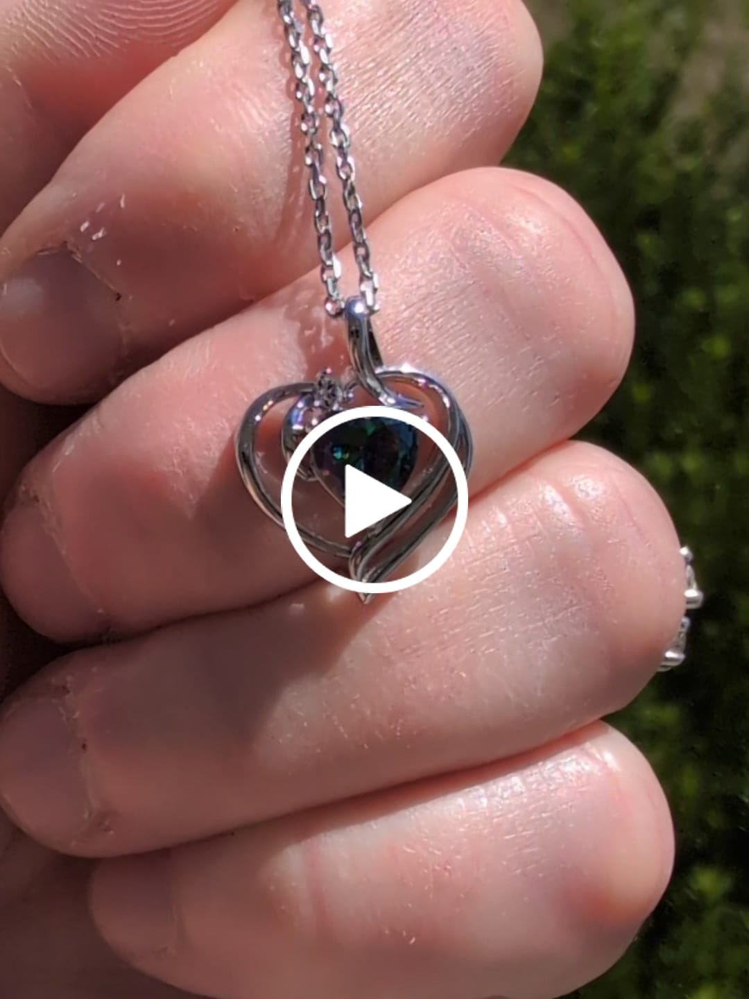 Customer video review of Regina 18k White Gold Plated Blue Heart Necklace with Swarovski Crystals