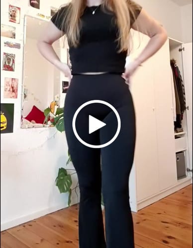 Customer video review of (PRE-ORDER) LUXE Sculpt Flared Leggings - Deep Black