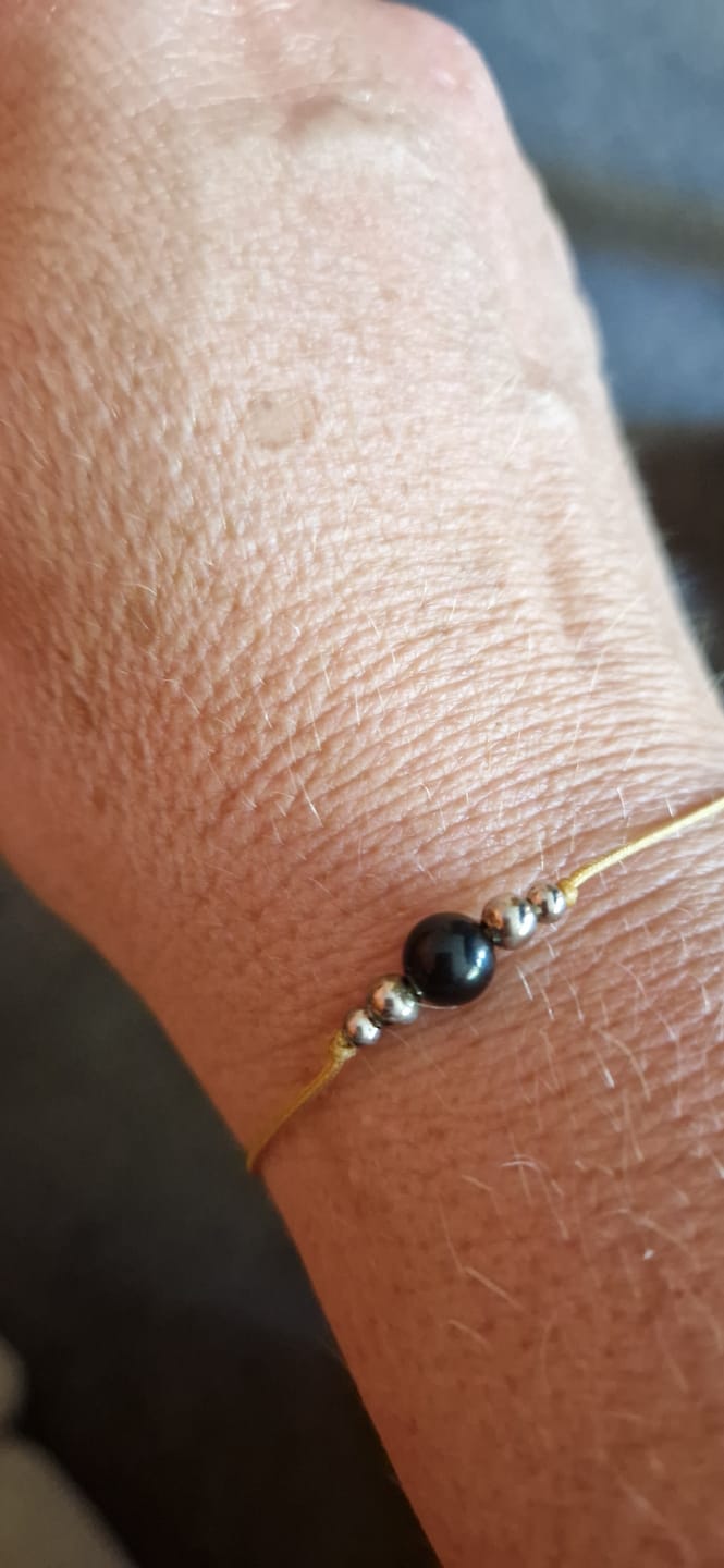 Customer photo review of Obsidian Armband - Naturband