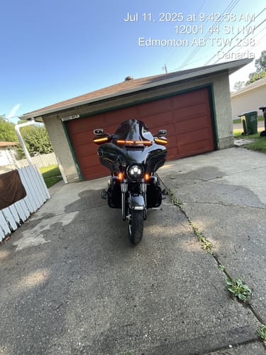 Customer photo review of Color Matched hand guard with LED for Harley Touring & Softails