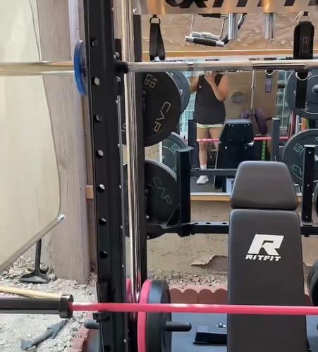 Customer photo review of RitFit 15kg Pink Training Barbell Weight Lifting Bar