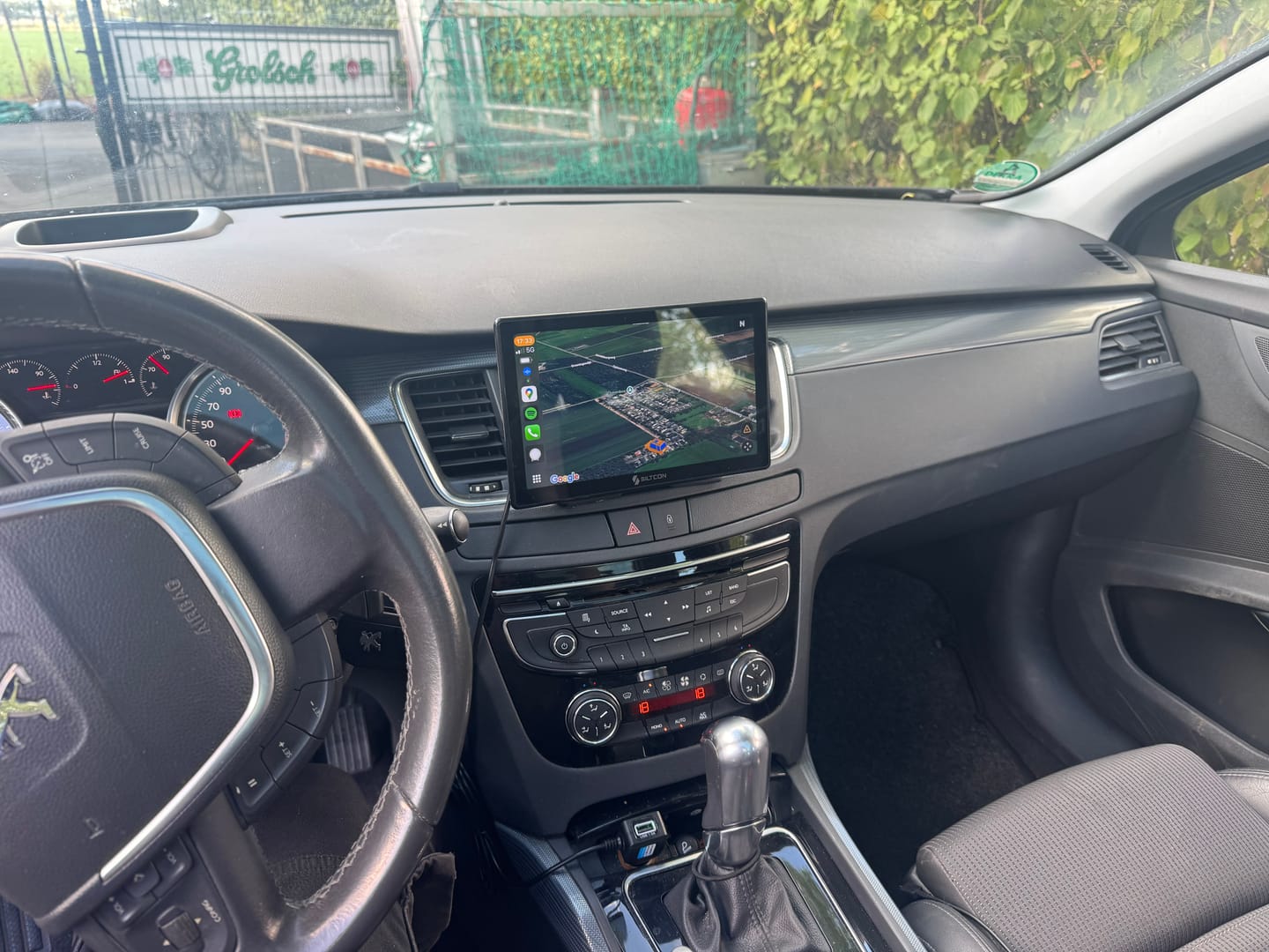 Customer photo review of Siltcon® 9”  Carplay / Android Auto Scherm