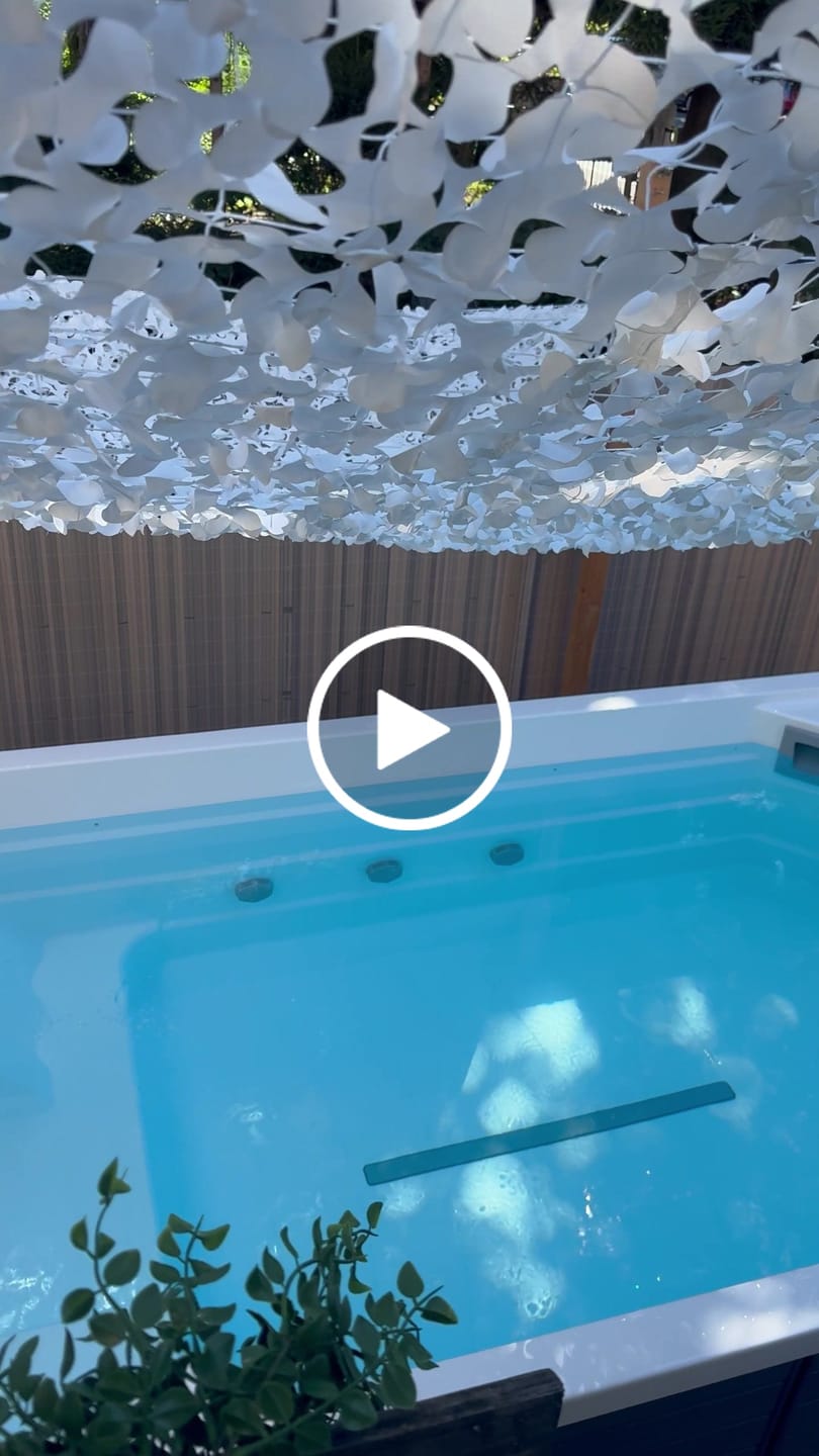Customer video review of Weiß Tarnnetz