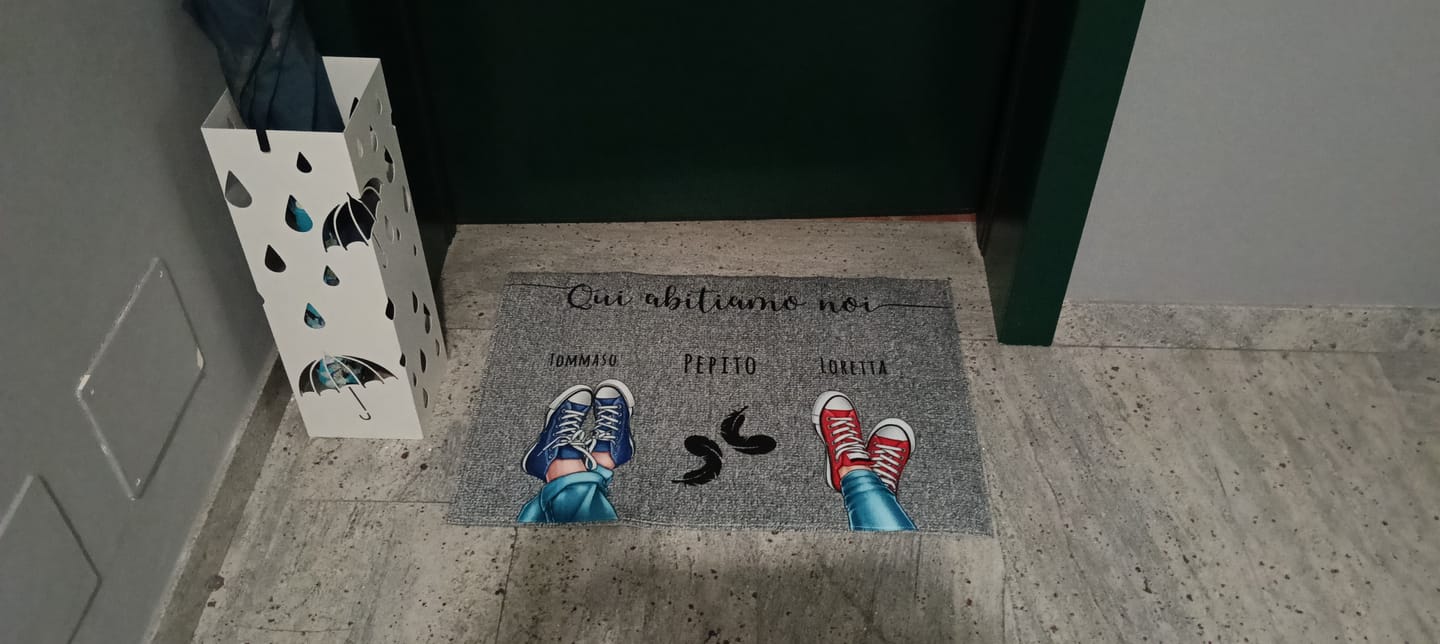 Customer photo review of Scarpe e zampe - Zerbino personalizzato