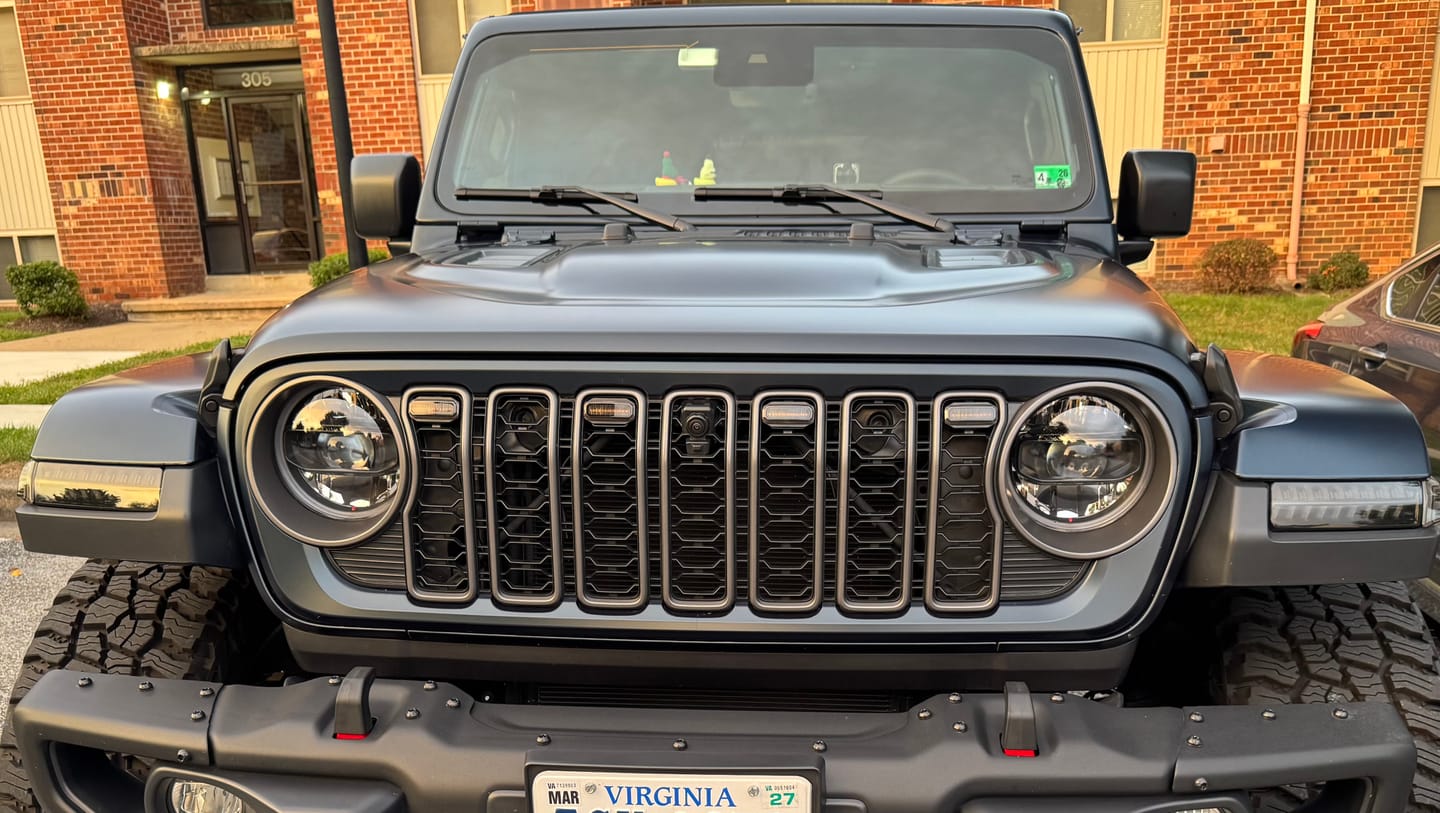 Customer photo review of Prerunner Amber/RGB Grille Lights for 24-25 JL JT Grille