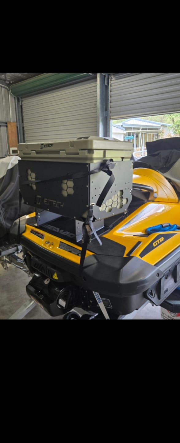 Customer photo review of JET TECH ADVENTURE FISH BOX