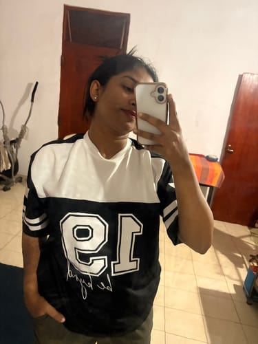 Customer photo review of Star Player Oversize Jersey Black/White